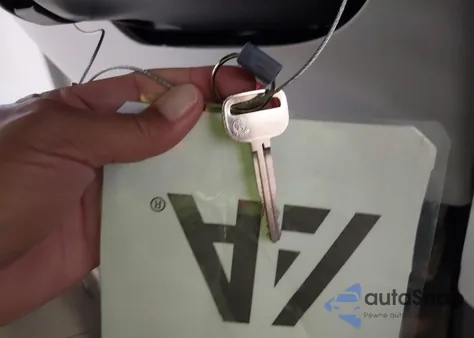 2012 Scion Iq from USA, damaged, VIN JTNJJXB06CJ014289